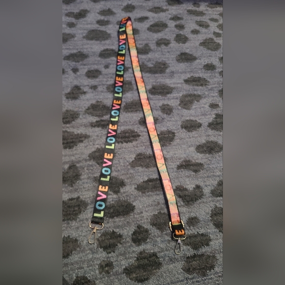 Colorful LOVE Bag Strap - Picture 3 of 4